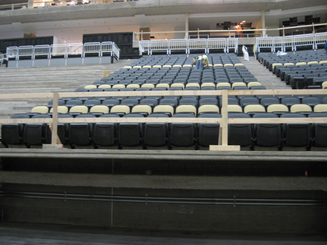 chicago tribune freedom center seating chart. Black and gold banded seating.